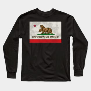 New California Republic Worn-Out Flag Long Sleeve T-Shirt